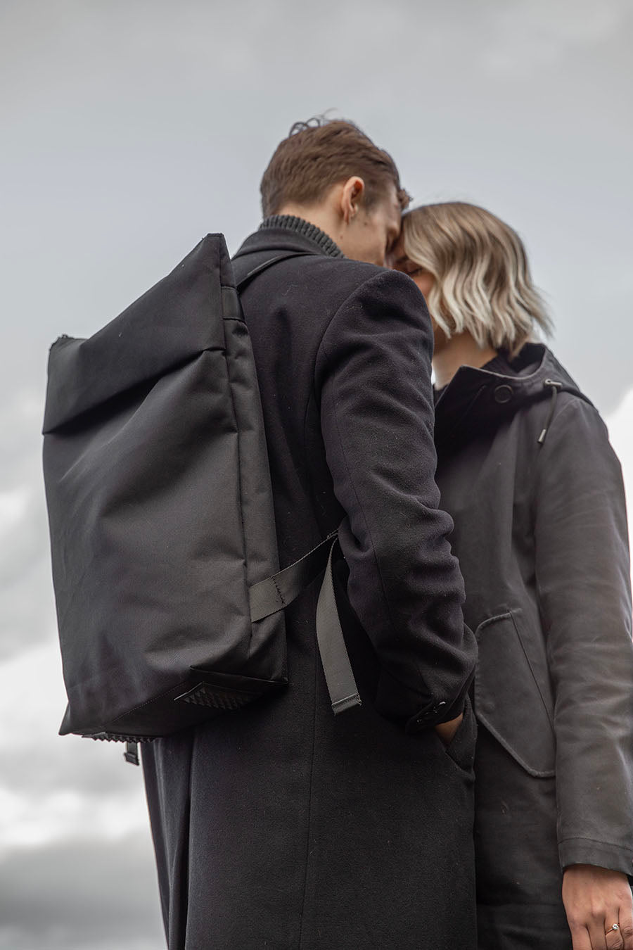 HØLAR Weatherproof Backpack